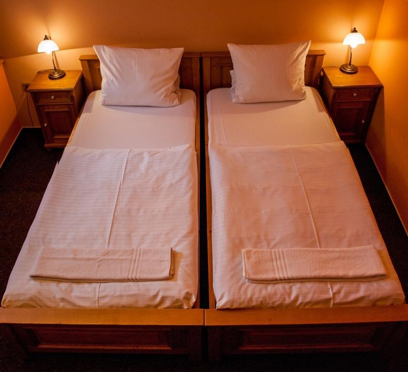 Hotel A Restaurace U Hrncire Kutná Hora Szoba fotó